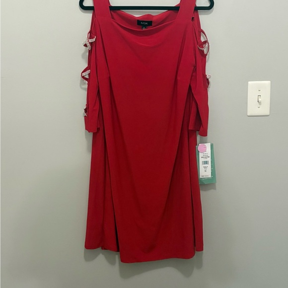 MSK Dresses & Skirts - MSK Red Cold Shoulder Midi Dress